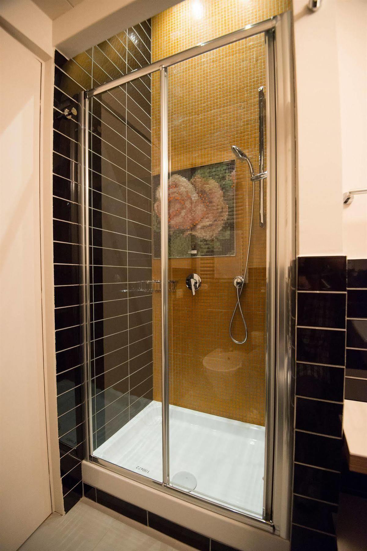 Assunta Domus Hotel โรม ภายนอก รูปภาพ