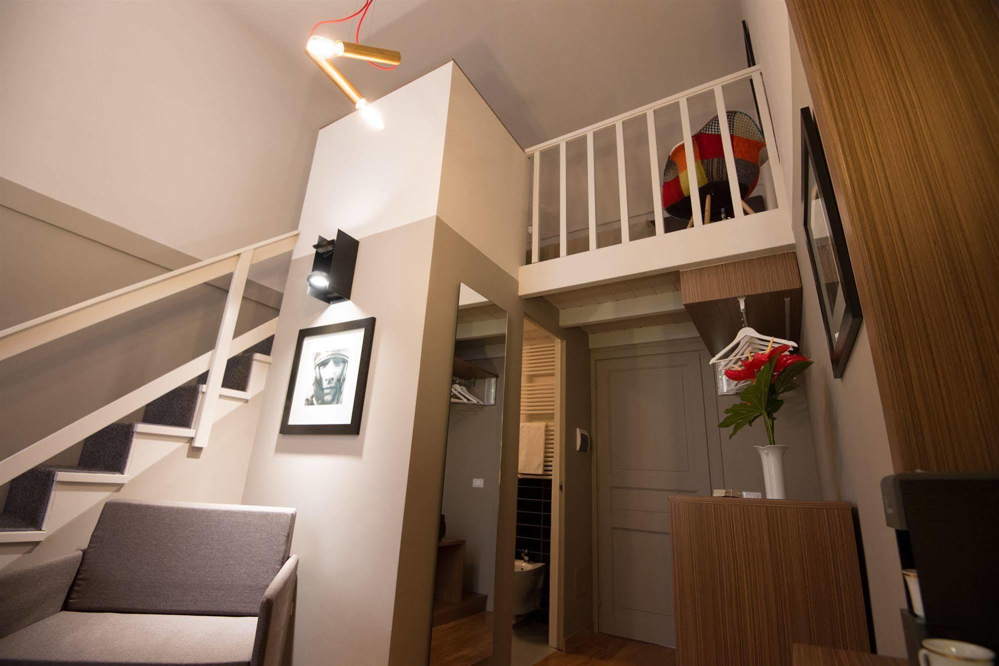 Assunta Domus Hotel โรม ภายนอก รูปภาพ