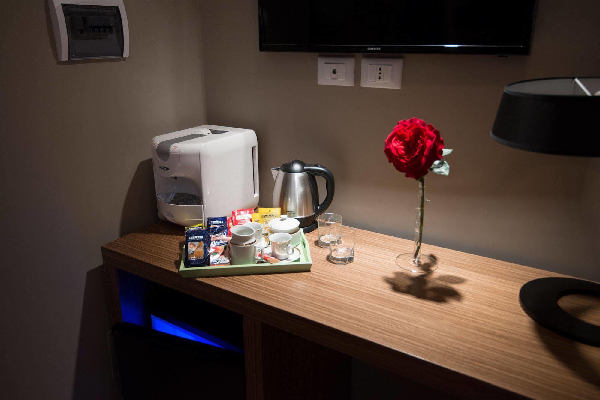 Assunta Domus Hotel โรม ภายนอก รูปภาพ